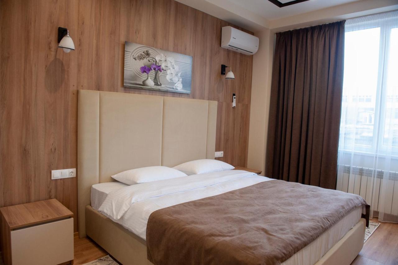 Lotus Hotel Кишинёв Экстерьер фото